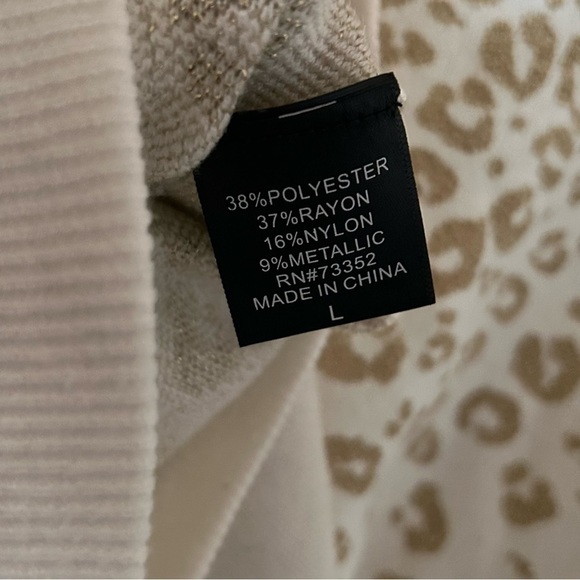 United Stares Sweaters Cheetah Print Cream Gold Women Size Large - Picture 11 of 11